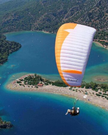 Paragliding